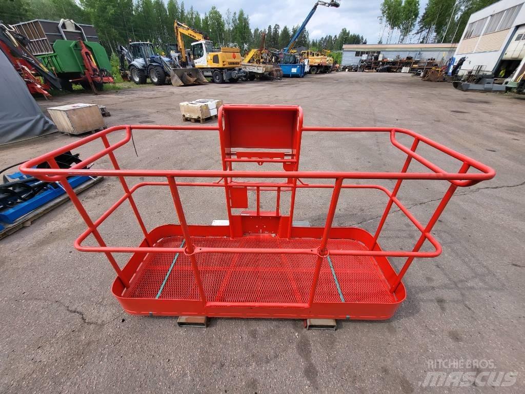 Manitou 200 ATJ kori Ascensoare verticale catarg