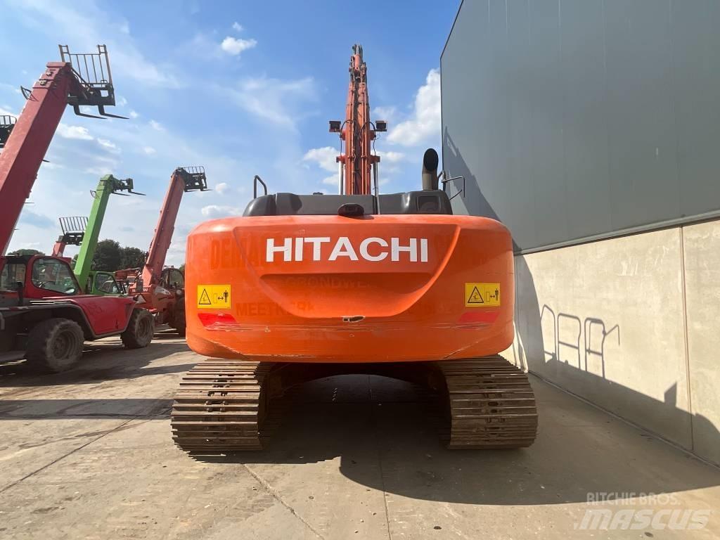 Hitachi ZX 250 LC-6 Excavatoare pe șenile
