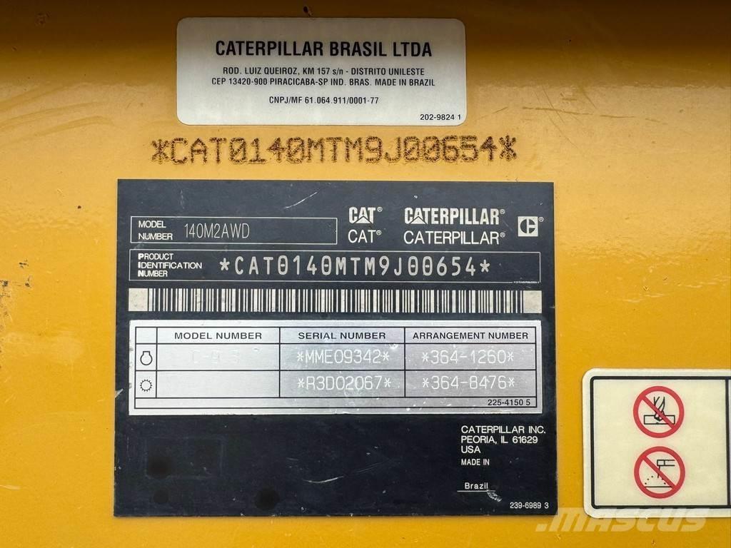 CAT 140M2 AWD Gredere