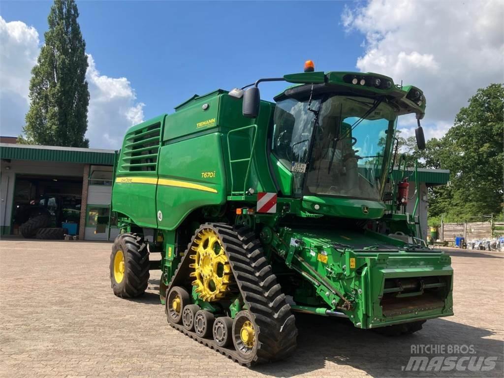 John Deere T670 Combine de secerat