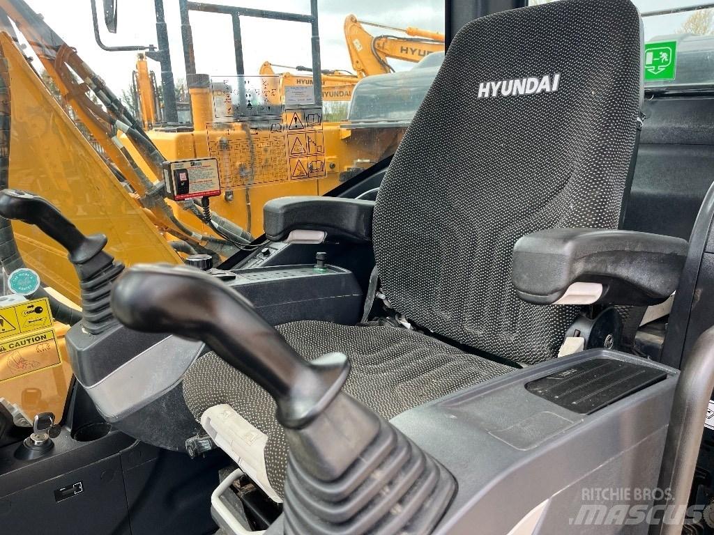Hyundai HX140L Excavatoare pe șenile
