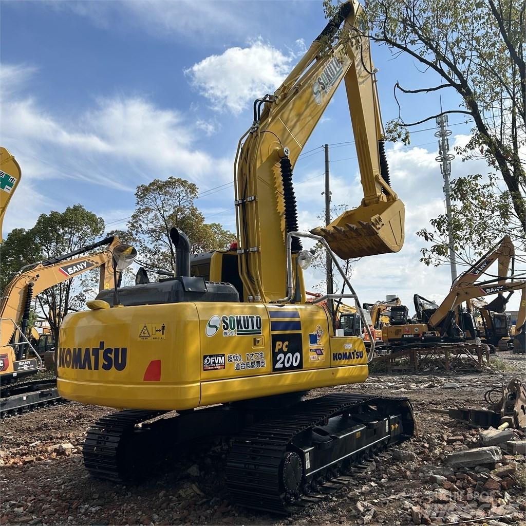 Komatsu PC200-8MO Excavatoare pe șenile
