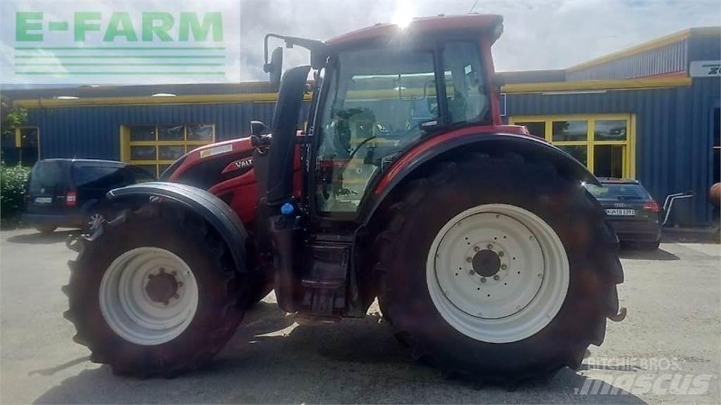 Valtra n174 Tractoare
