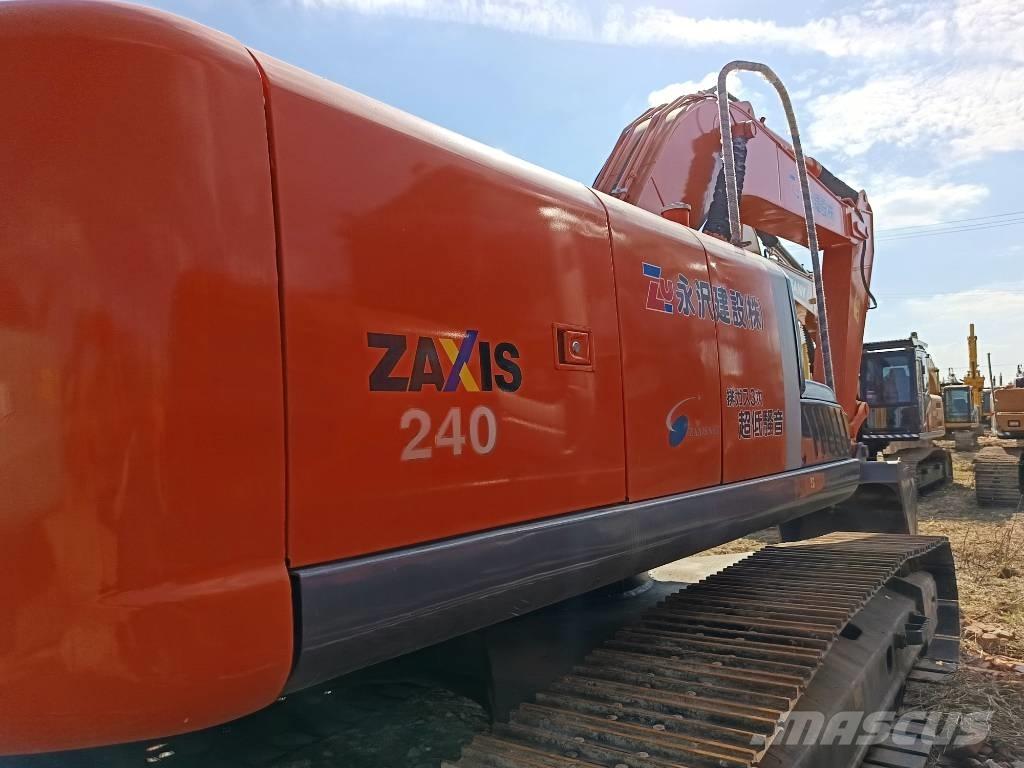Hitachi ZX240 Excavatoare pe șenile

