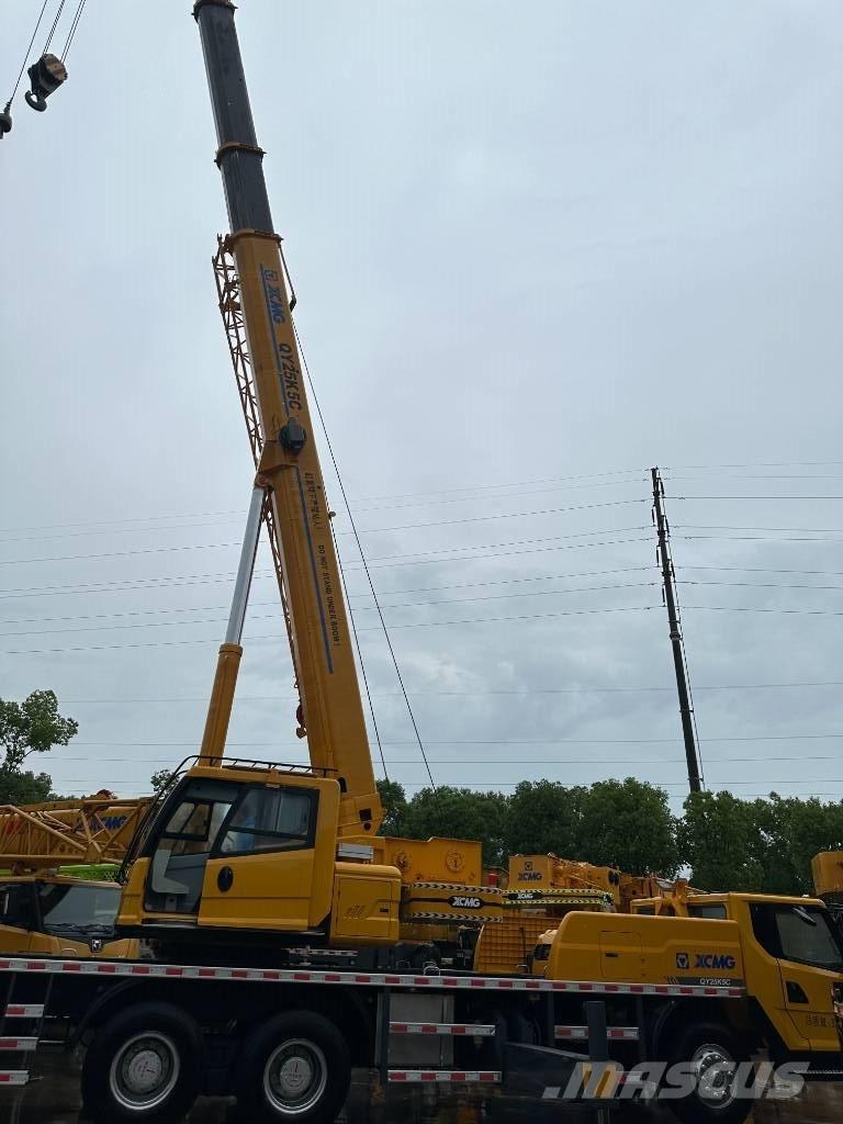 XCMG QY25KC Macara teren accidentat
