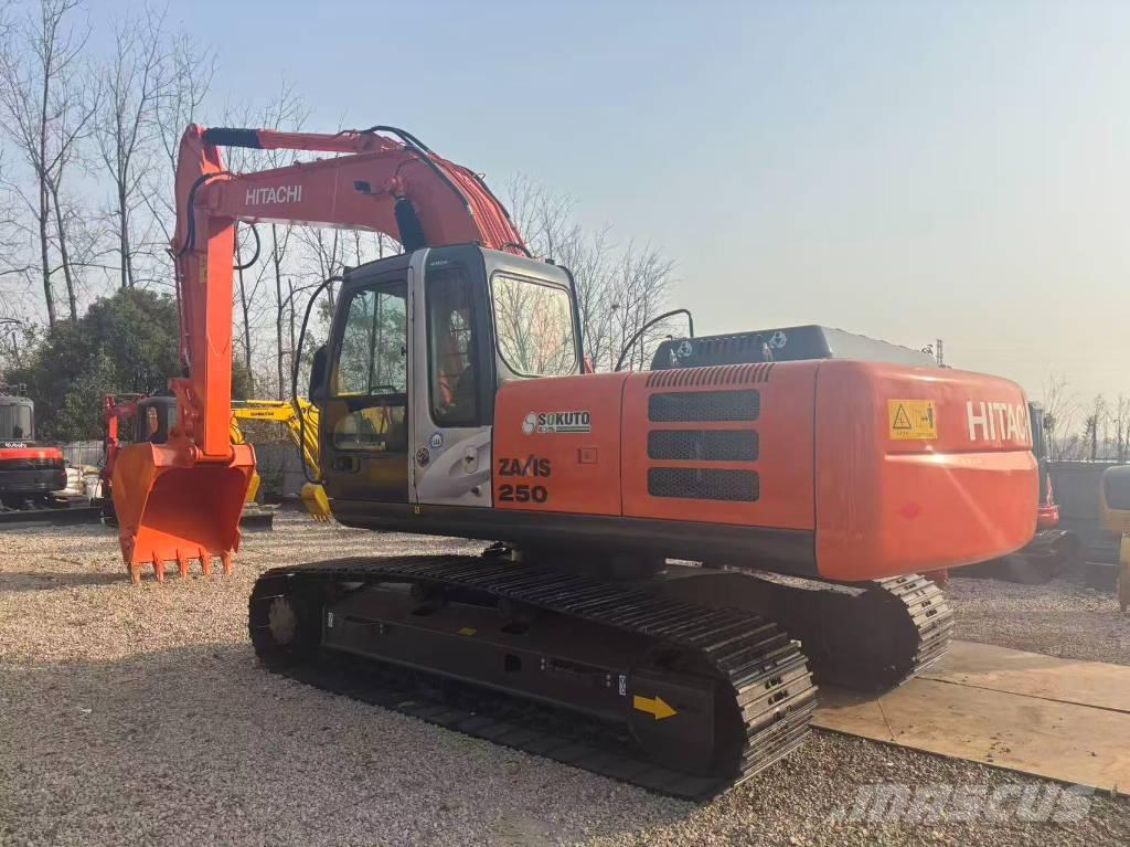 Hitachi ZX 250 -3G Excavatoare pe șenile

