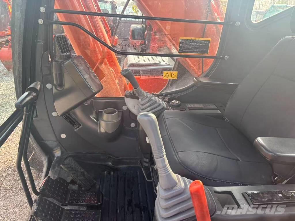 Hitachi ZX 250 -3G Excavatoare pe șenile
