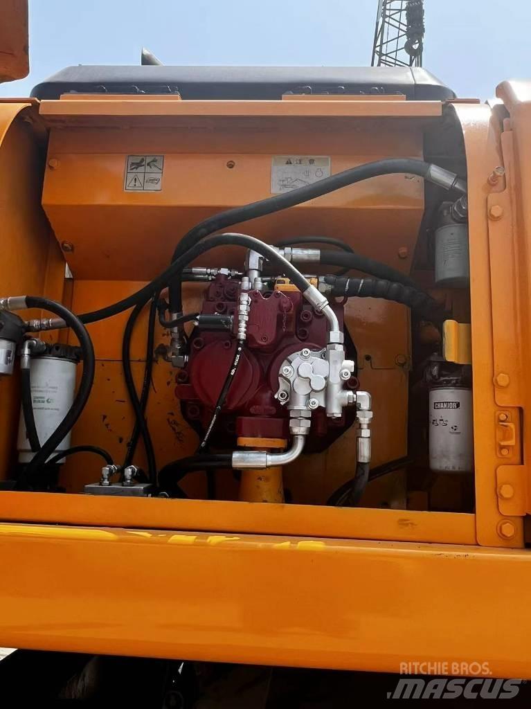 Hyundai R210W-7 Excavatoare cu roti