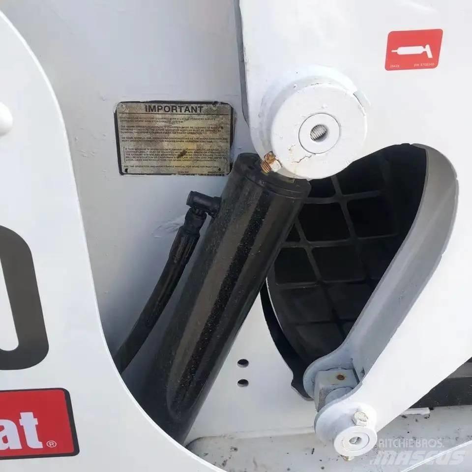 Bobcat S300 Mini incarcator