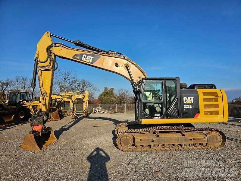 CAT 323 EL Excavatoare pe șenile
