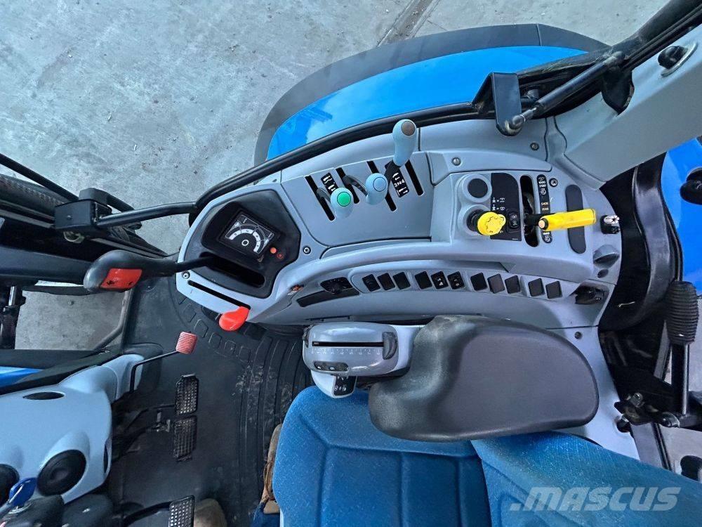 New Holland T 6030 Tractoare