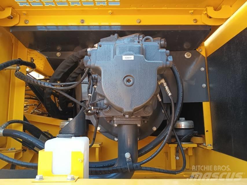 Komatsu PC 450 Excavatoare pe șenile
