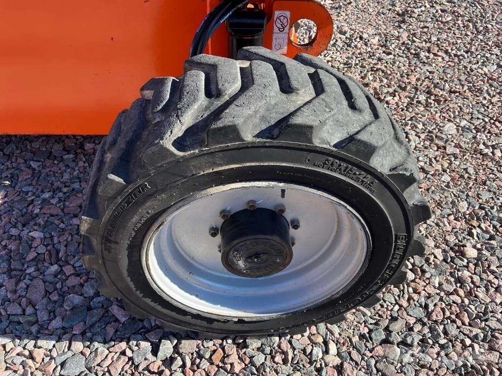 JLG 660 SJ Nacele cu brat telescopic