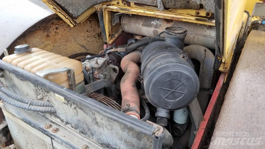 Dynapac CS142, Vält Cilindri compactori dubli