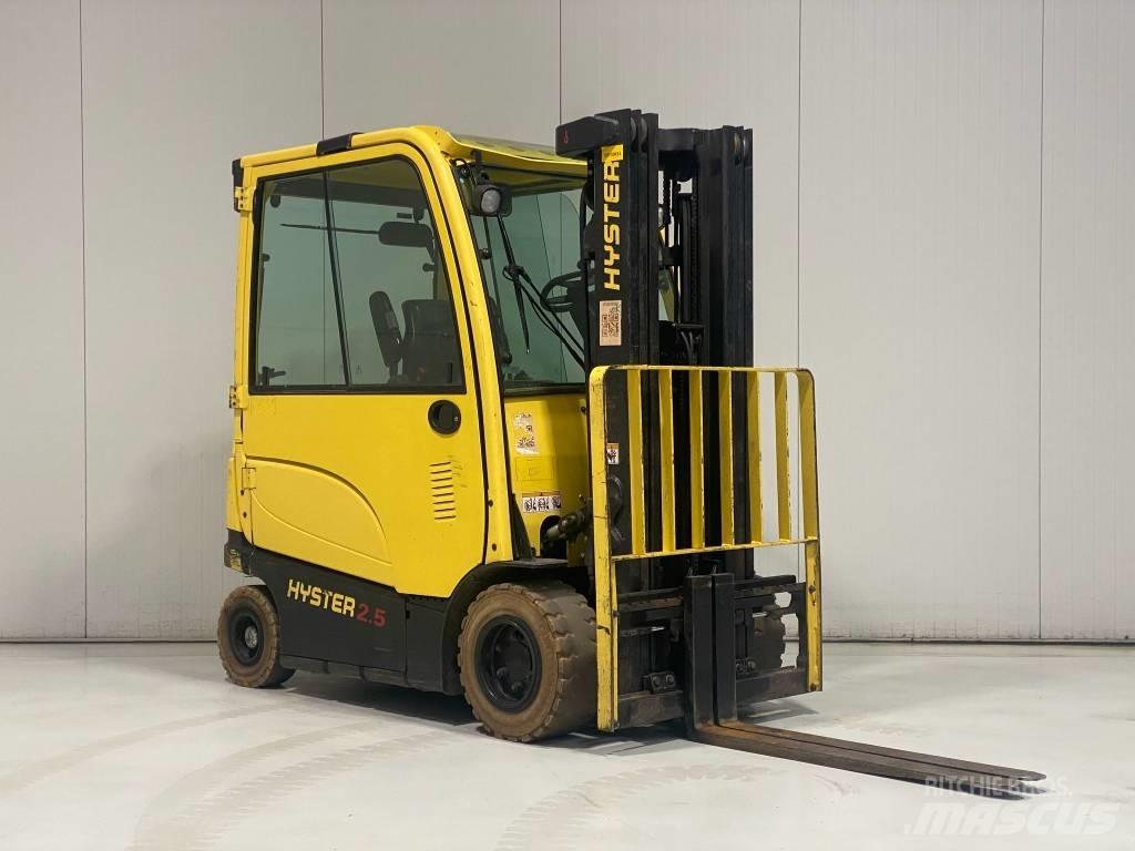 Hyster J2.5XN Stivuitor electric