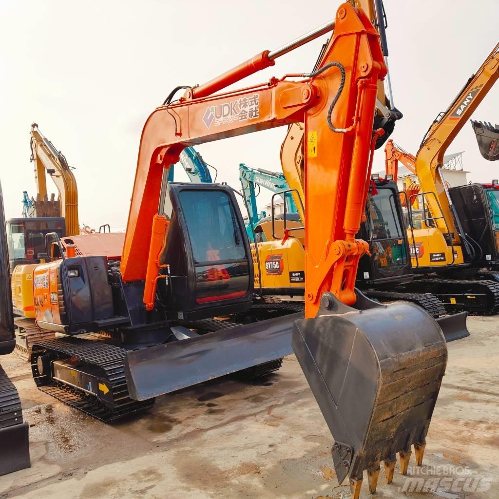 Hitachi ZX70 Excavatoare 7t - 12t