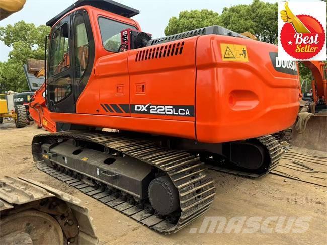 Doosan DX 225 LCA Excavatoare pe șenile
