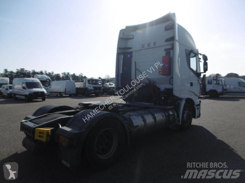 Iveco NP460 Autotractoare