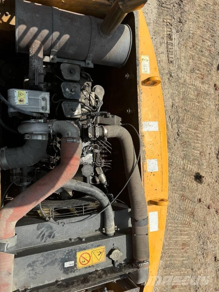 Hyundai R150W-9 Excavatoare cu roti