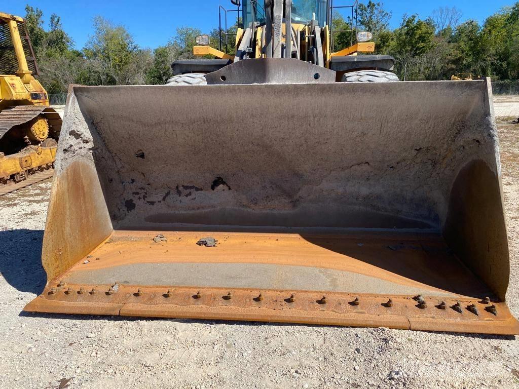 Volvo L 220 H Incarcator pe pneuri