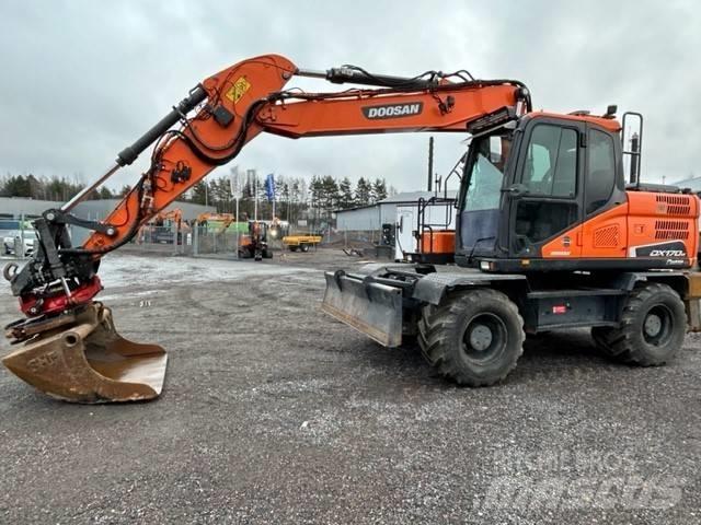Doosan DX 170 W-5 Excavatoare cu roti