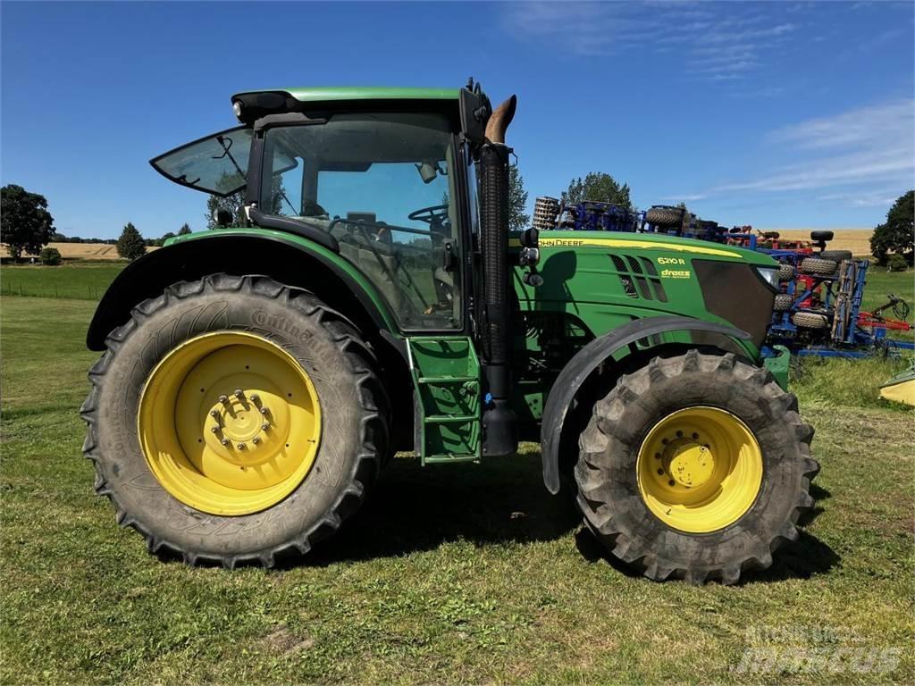 John Deere 6210R Tractoare