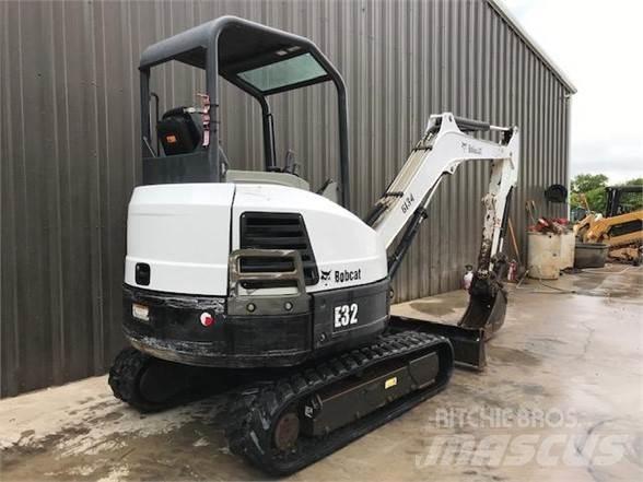 Bobcat E32M Mini excavatoare < 7t
