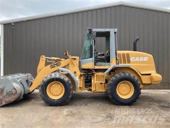 CASE 521D Incarcator pe pneuri