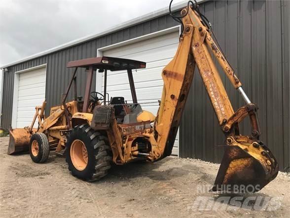 CASE 580K Buldoexcavatoare