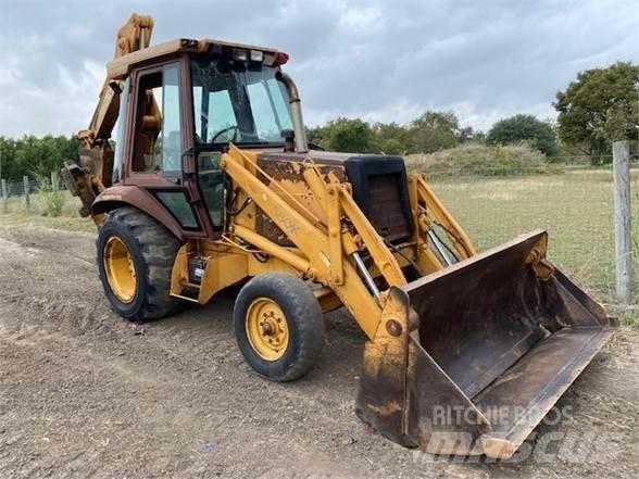 CASE 580K Buldoexcavatoare
