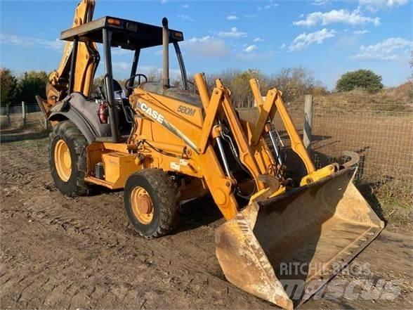 CASE 580M II Buldoexcavatoare