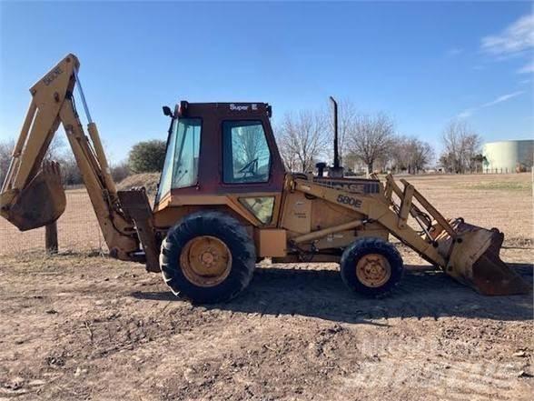 CASE 580SE Buldoexcavatoare
