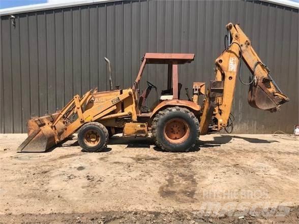 CASE 590 Buldoexcavatoare