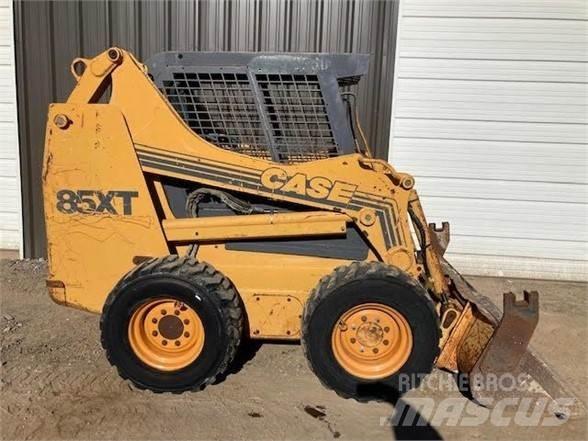 CASE 85XT Mini incarcator