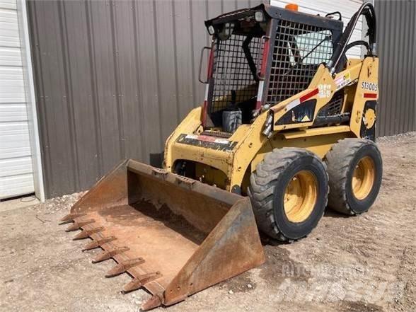CAT 228 Mini incarcator