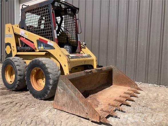 CAT 228 Mini incarcator