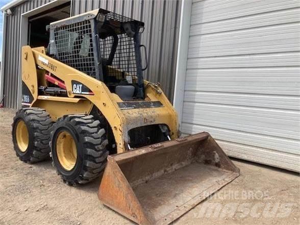 CAT 236B Mini incarcator