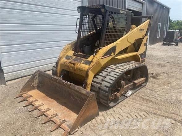 CAT 252 Mini incarcator