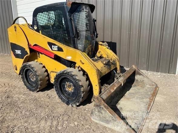 CAT 256C Mini incarcator