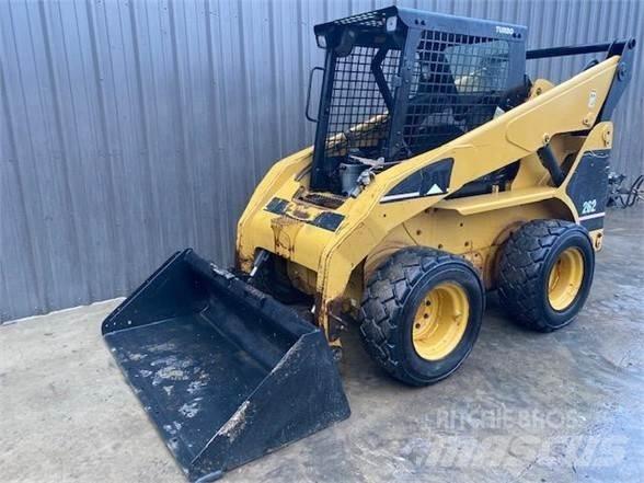 CAT 262 Mini incarcator