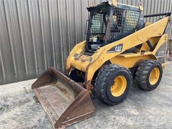 CAT 262B Mini incarcator