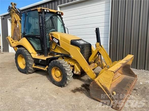 CAT 420F Buldoexcavatoare