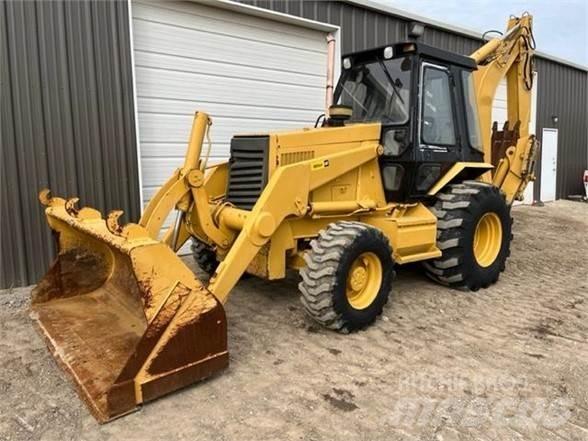 CAT 446B Buldoexcavatoare