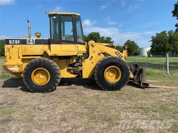 CAT 928F Incarcator pe pneuri