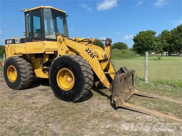 CAT 928F Incarcator pe pneuri
