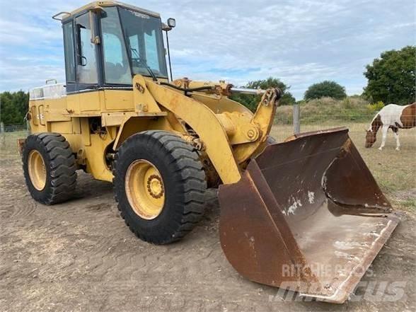 CAT 928F Incarcator pe pneuri