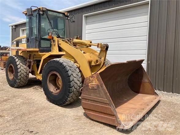 CAT 938G Incarcator pe pneuri
