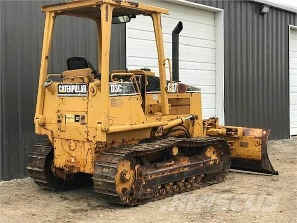 CAT D3C Buldozere pe senile