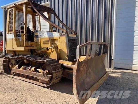 CAT D3C Buldozere pe senile