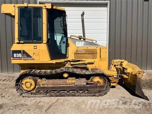 CAT D3G Buldozere pe senile